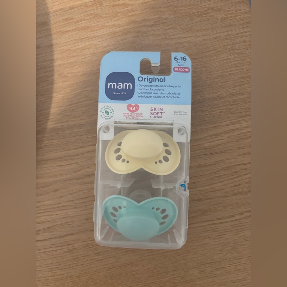 MAM Original Silicone Pacifiers sealed